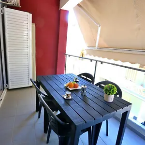  Διαμέρισμα Urban Life